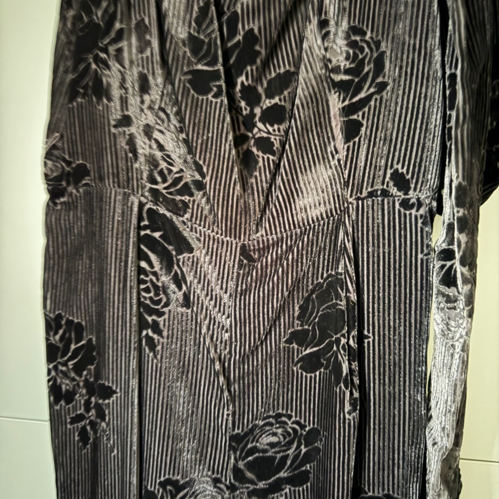 Moulinette Soeurs by Anthropologie Velvet Burnout Jumpsuit – Size 6 Petite